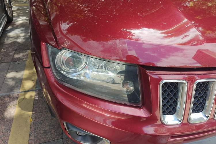 Used Jeep Compass 2014 Revised Version 2.4L Four-Wheel Drive Comfort Edition Right Front Headlight