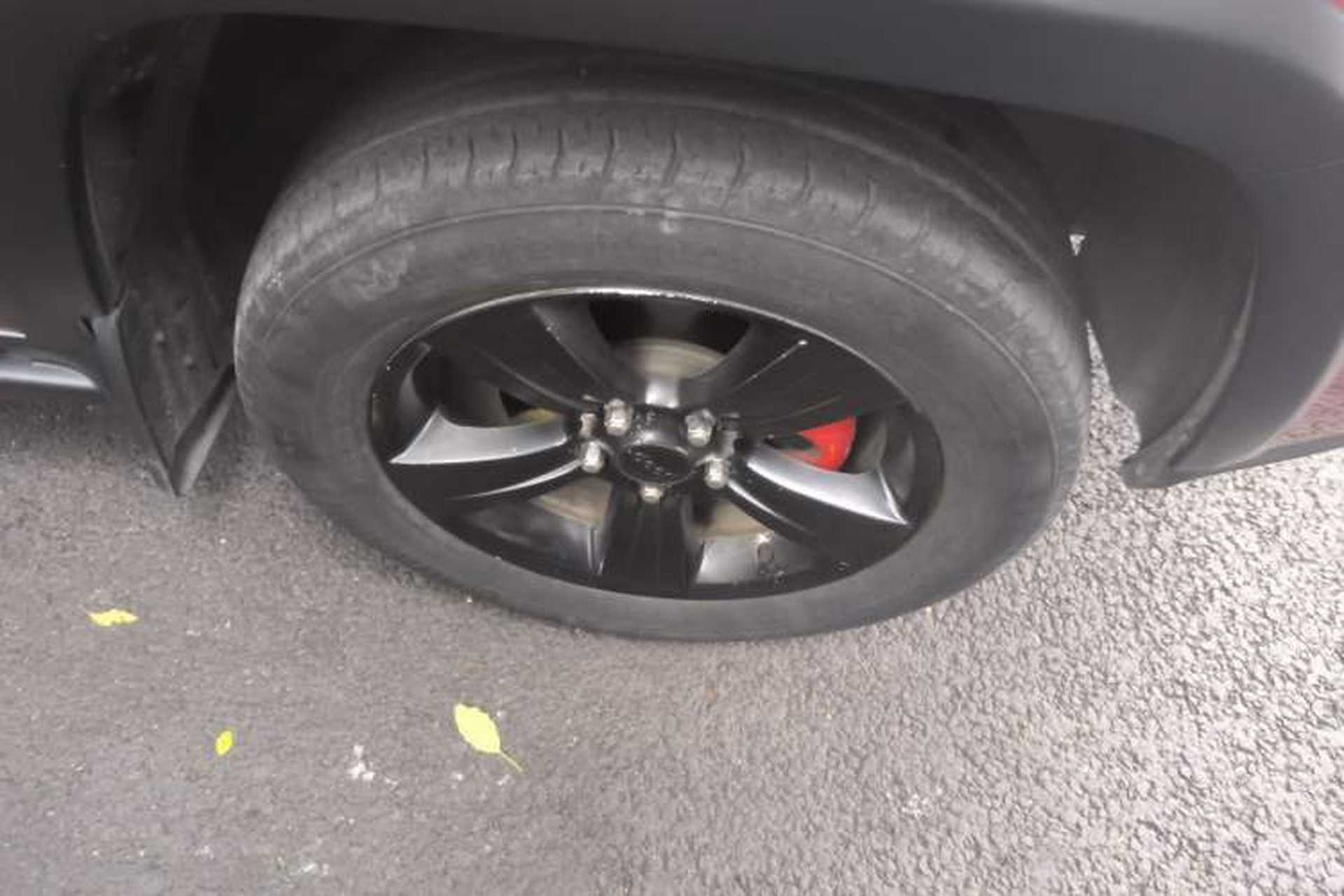 Used Jeep Compass 2014 Revised Version 2.0L Two-Wheel Drive Entry-Level Edition Right Front Wheel Hub
