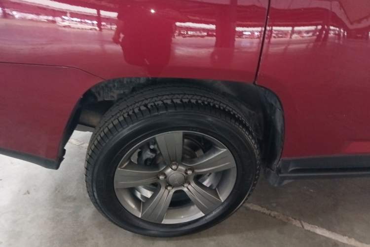 Used Jeep Compass 2014 Revised Version 2.4L Four-Wheel Drive Comfort Edition Right Rear Wheel Hub