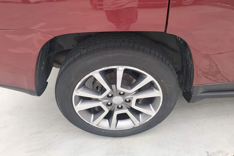 Used Jeep Compass 2014 Revised Version 2.0L Two-Wheel Drive Elite Edition Right Rear Wheel Hub