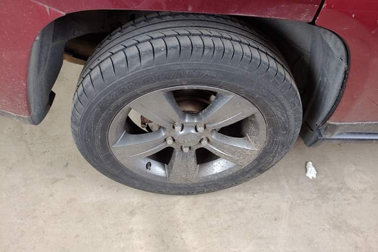 Used Jeep Compass 2014 Revised Version 2.4L Four-Wheel Drive Comfort Edition Right Rear Wheel Hub