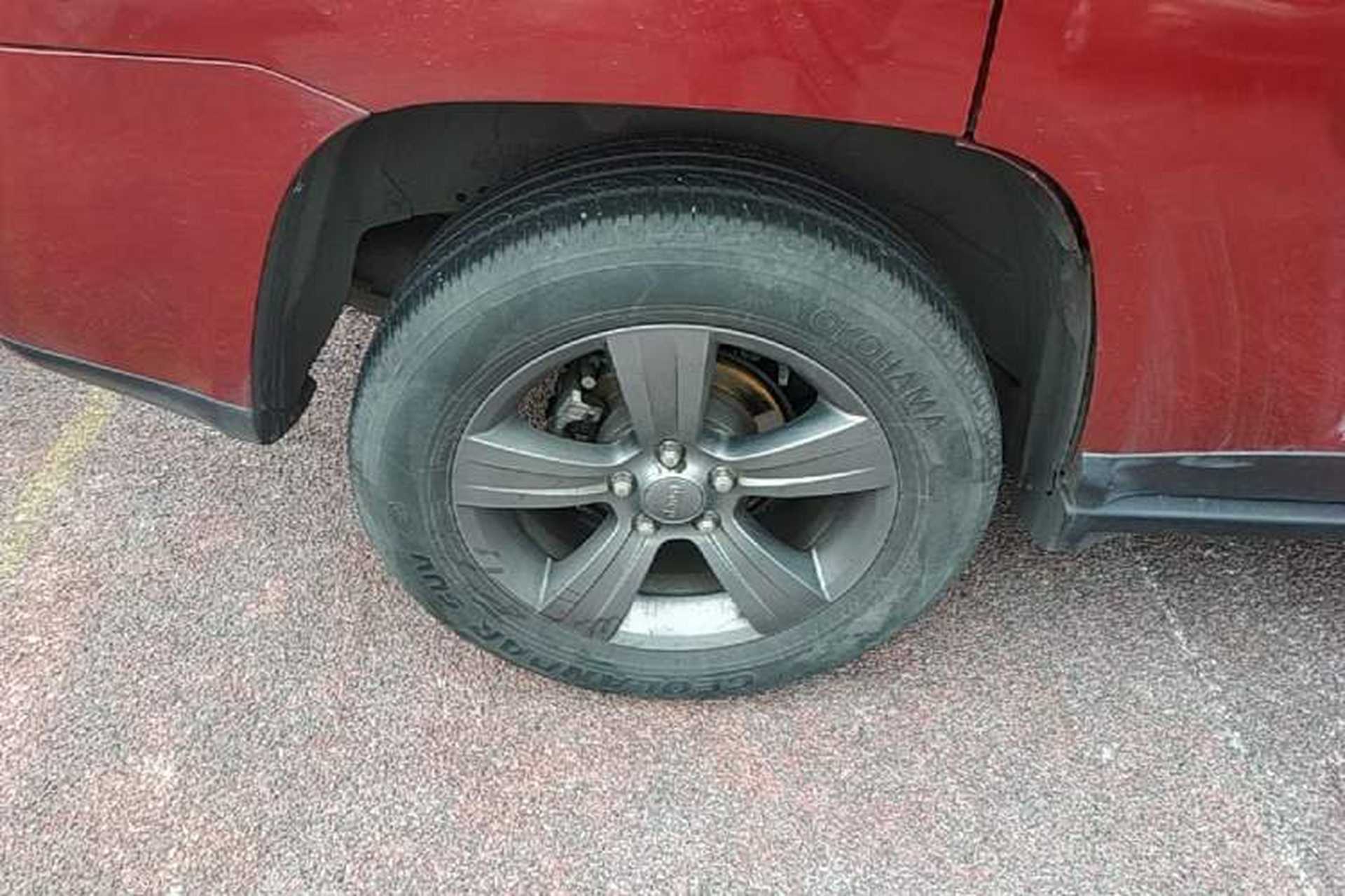 Used Jeep Compass 2014 Revised Version 2.4L Four-Wheel Drive Comfort Edition Right Rear Wheel Hub