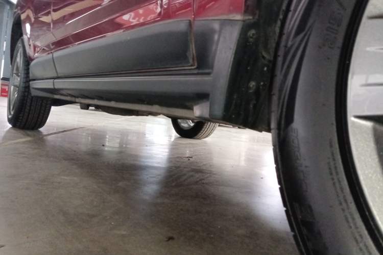 Used Jeep Compass 2014 Revised Version 2.4L Four-Wheel Drive Comfort Edition Right Side Sill