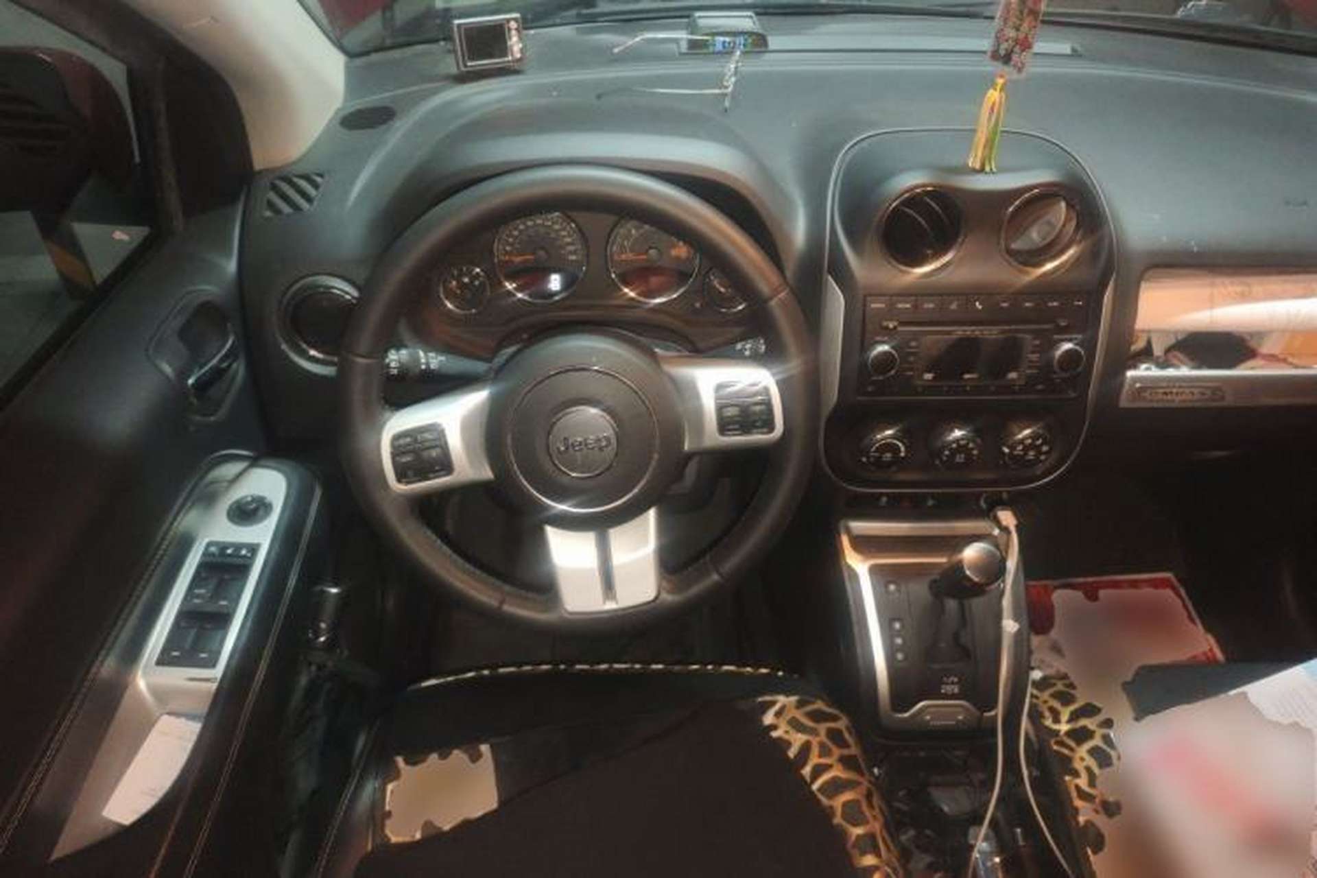 Used Jeep Compass 2014 Revised Version 2.4L Four-Wheel Drive Comfort Edition Steering Wheel