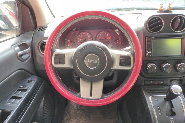 Used Jeep Compass 2014 Revised Version 2.0L Two-Wheel Drive Entry-Level Edition Steering Wheel