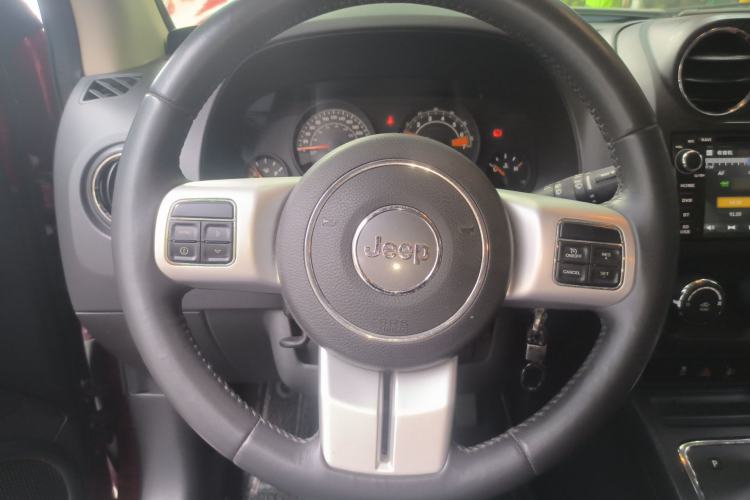 Used Jeep Compass 2014 Revised Version 2.0L Two-Wheel Drive Entry-Level Edition Steering Wheel