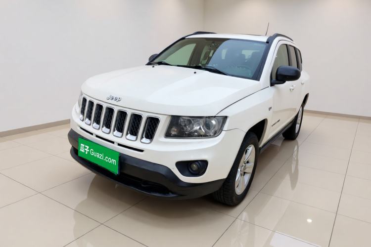 Used Jeep Compass 2014 2.0L two-wheel drive sport version Guazi used car, China used car export, Used car for sale, Used cars, Cheapest cars for sale