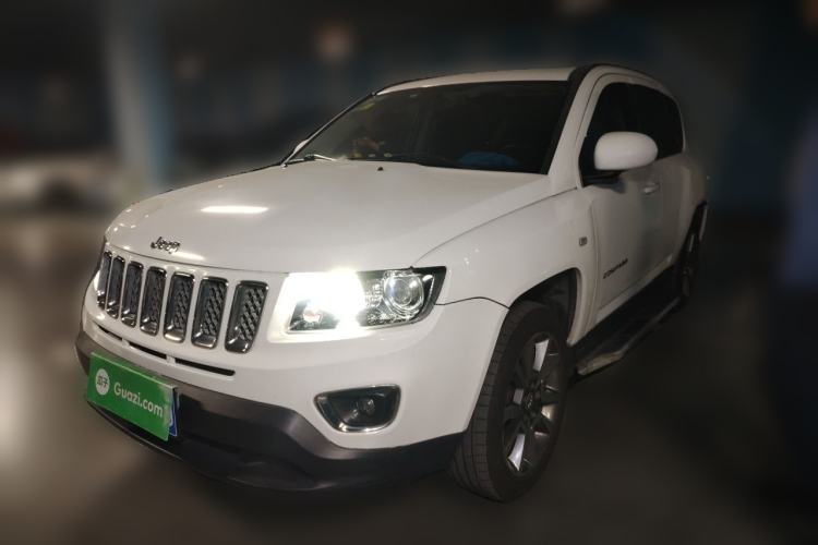 Used Jeep Compass 2014 2.0L two-wheel drive luxury version Guazi used car, China used car export, Used car for sale, Used  cars, Cheapest cars for sale