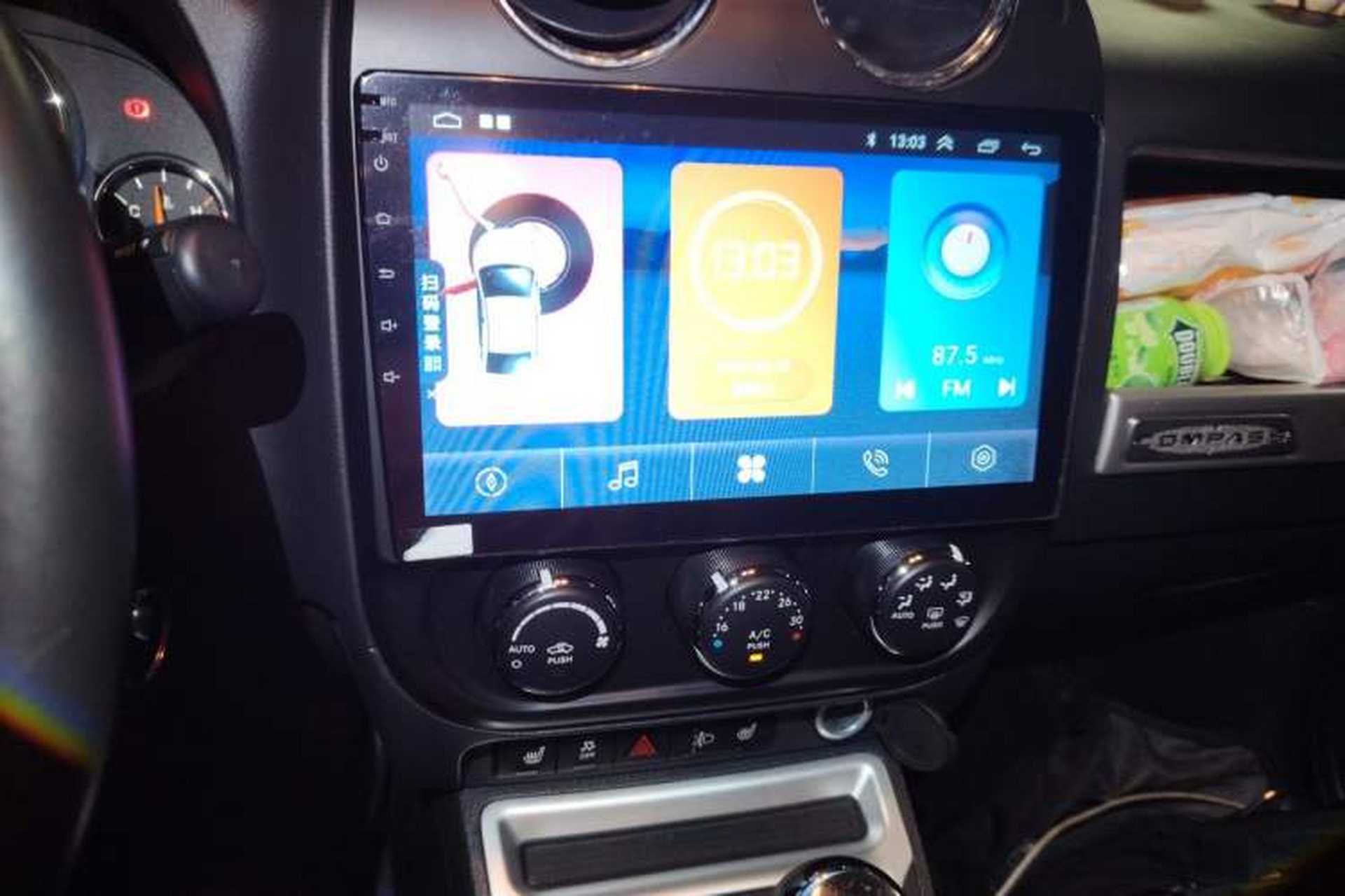 Used Jeep Compass 2014 2.0L two-wheel drive luxury version Audio And AC Panel