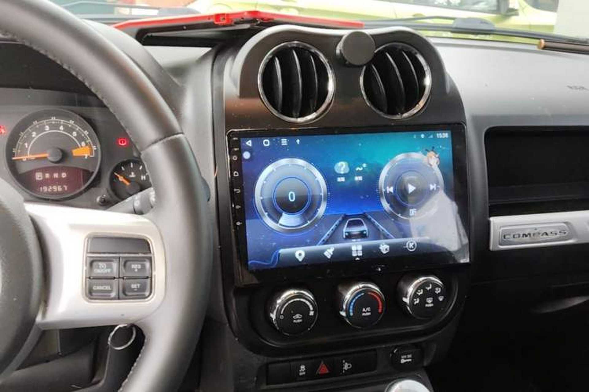 Used Jeep Compass 2014 2.0L two-wheel drive sport version Audio And AC Panel