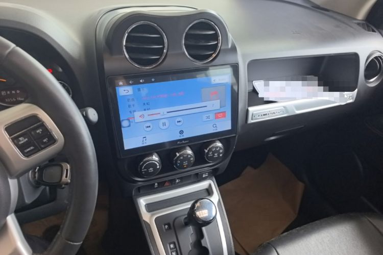Used Jeep Compass 2014 Revised Version 2.4L Four-Wheel Drive Comfort Edition Audio And AC Panel