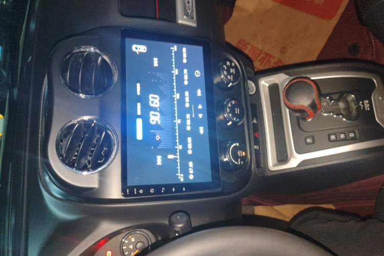 Used Jeep Compass 2014 Revised Version 2.4L Four-Wheel Drive Comfort Edition Audio And AC Panel