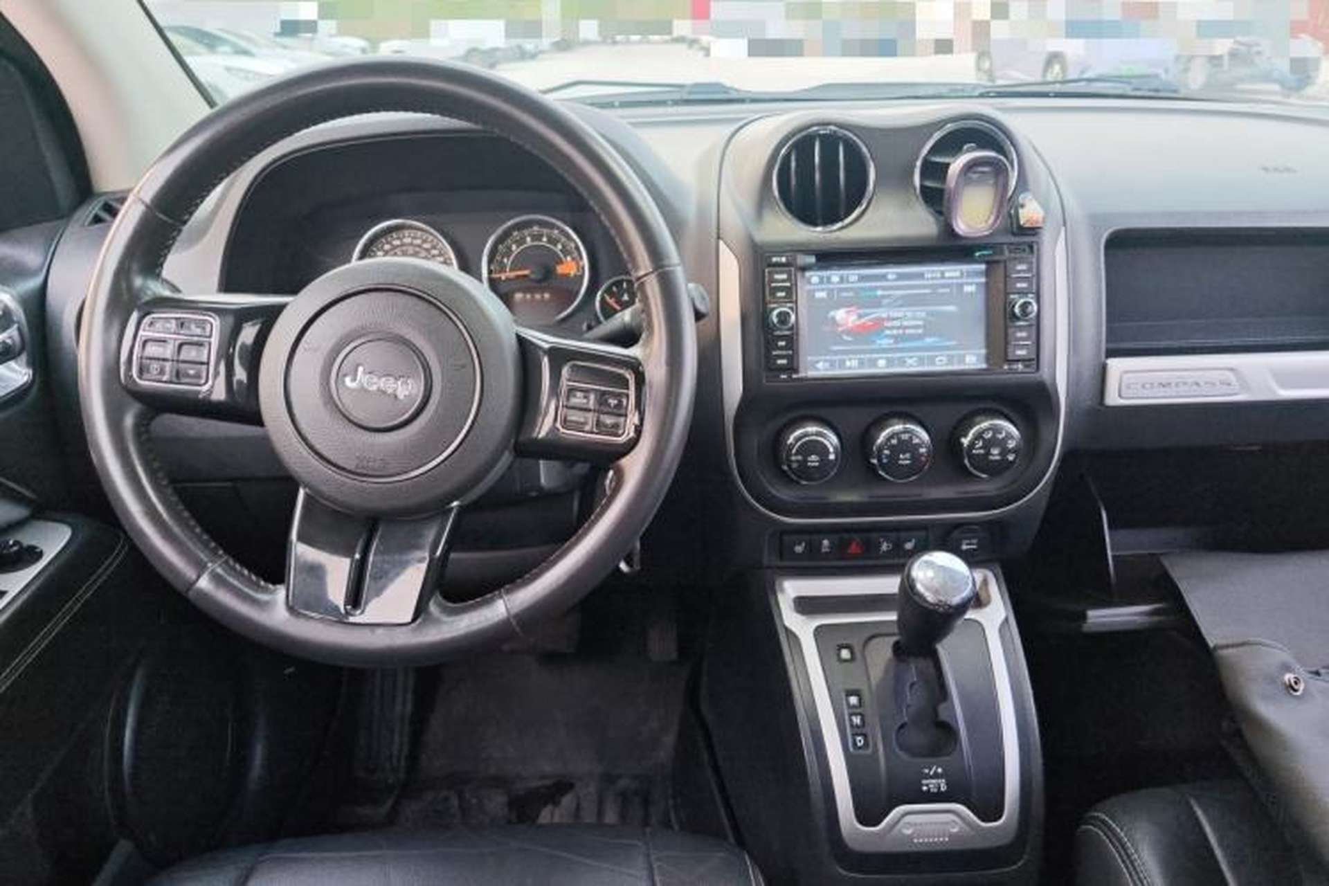 Used Jeep Compass 2014 Revised Version 2.0L Two-Wheel Drive Elite Edition Center Console