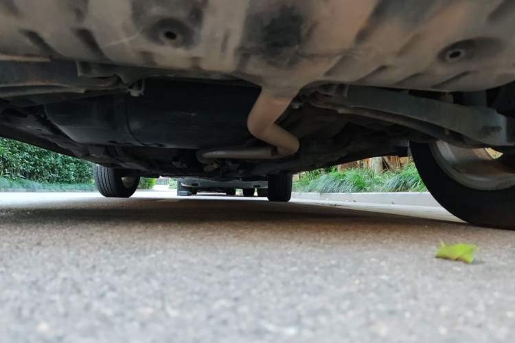 Used Jeep Compass 2014 2.0L two-wheel drive sport version Chassis Front