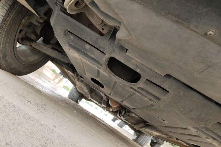 Used Jeep Compass 2014 2.4L four-wheel drive sport version Chassis Front