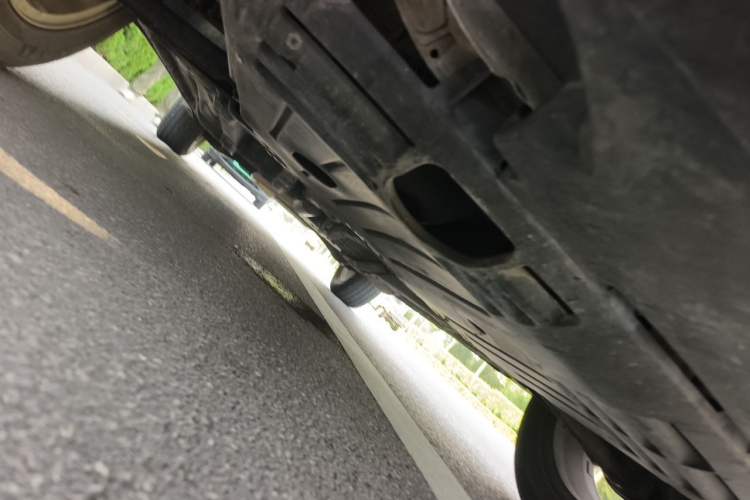 Used Jeep Compass 2014 2.0L two-wheel drive urban version Chassis Front