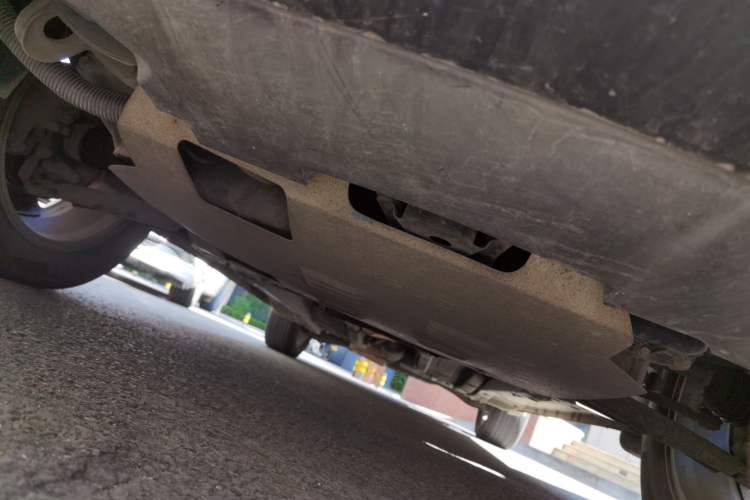 Used Jeep Compass 2014 2.0L two-wheel drive sport version Chassis Front