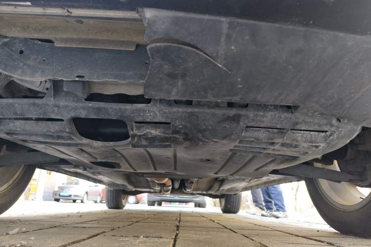 Used Jeep Compass 2014 2.4L four-wheel drive sport version Chassis Front