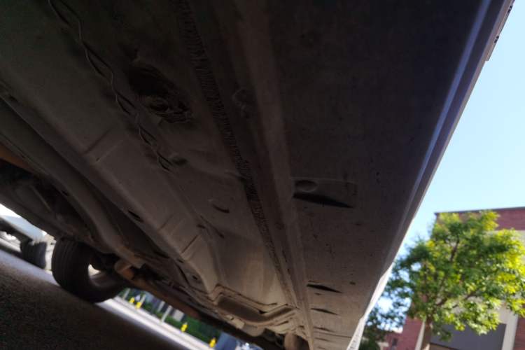 Used Jeep Compass 2014 2.0L two-wheel drive sport version Chassis Front Left