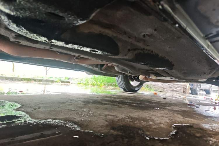 Used Jeep Compass 2014 2.0L two-wheel drive sport version Chassis Front Left