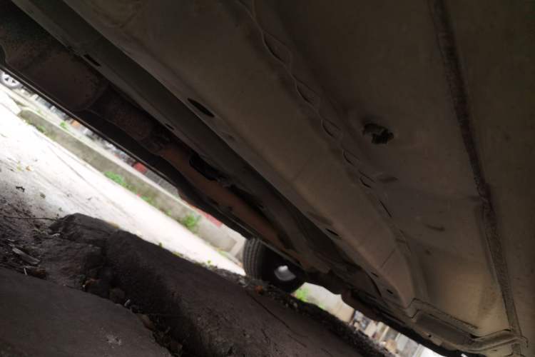 Used Jeep Compass 2014 2.4L four-wheel drive sport version Chassis Front Left
