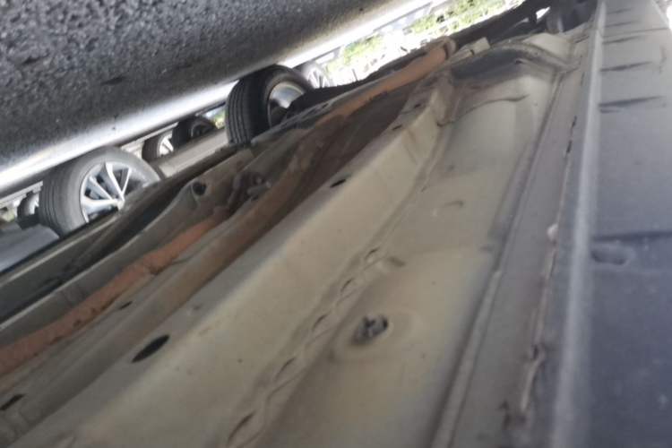 Used Jeep Compass 2014 2.0L two-wheel drive sport version Chassis Front Right