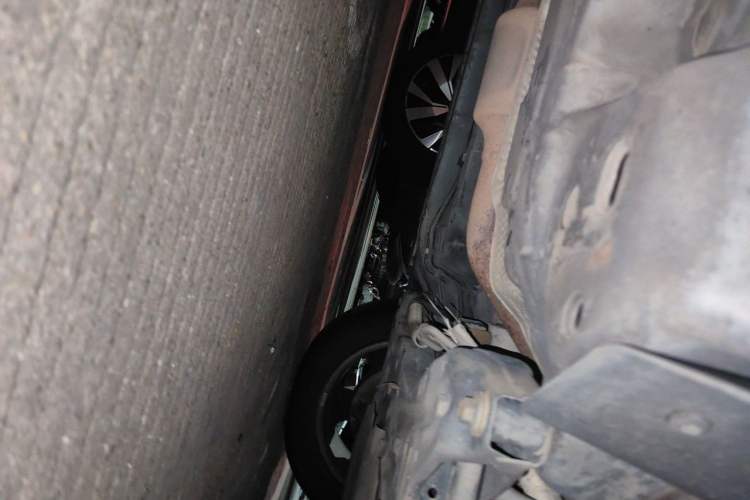 Used Jeep Compass 2014 2.4L Four-Wheel Drive Serpentine Collection Edition Chassis Front Right