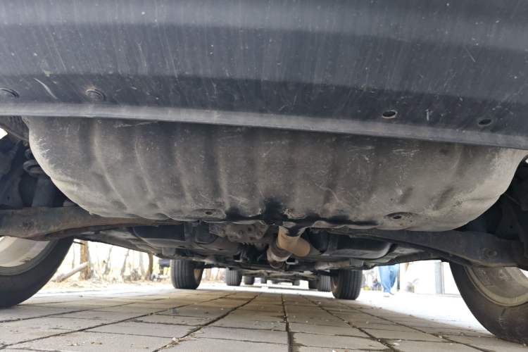 Used Jeep Compass 2014 2.4L four-wheel drive sport version Chassis Rear