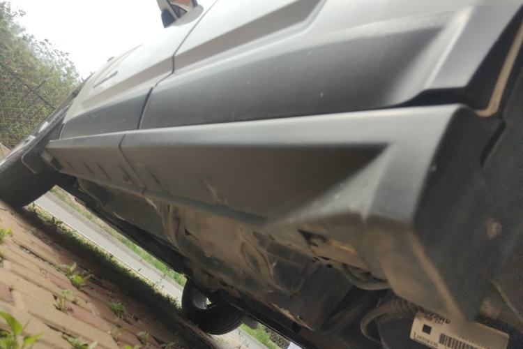 Used Jeep Compass 2014 2.4L four-wheel drive luxury navigation version Chassis Rear Left