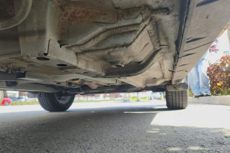 Used Jeep Compass 2014 2.0L two-wheel drive sport version Chassis Rear Right
