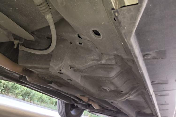 Used Jeep Compass 2014 2.0L two-wheel drive urban version Chassis Rear Right