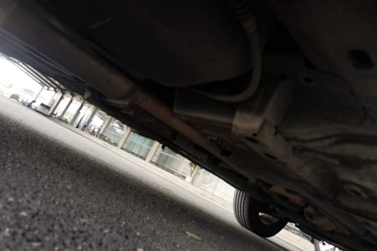 Used Jeep Compass 2014 2.4L four-wheel drive sport version Chassis Rear Right