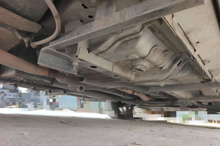 Used Jeep Compass 2014 2.0L two-wheel drive luxury version Chassis Rear Right