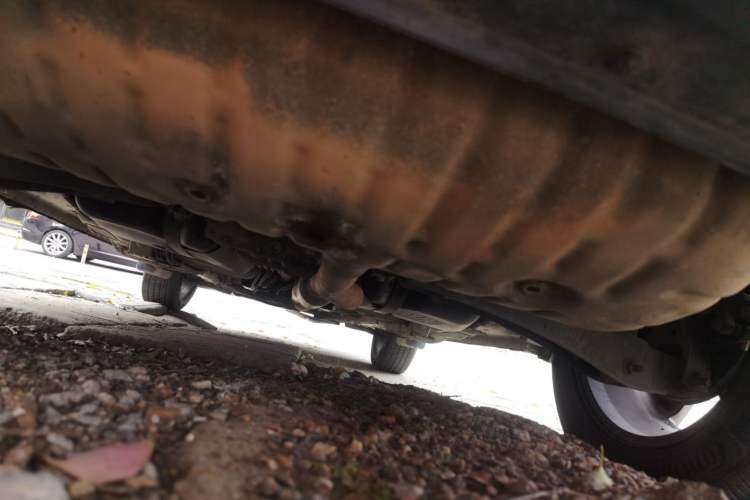 Used Jeep Compass 2014 2.4L four-wheel drive sport version Chassis Rear