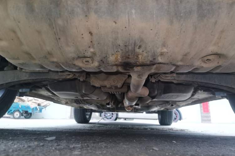 Used Jeep Compass 2014 2.4L four-wheel drive sport version Chassis Rear
