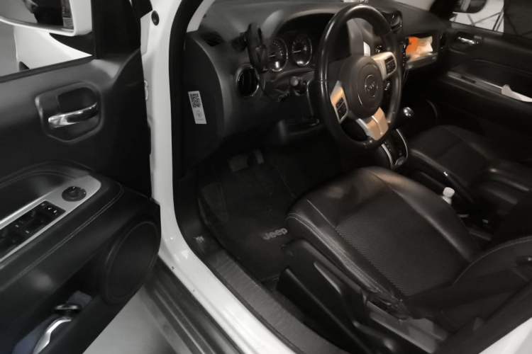 Used Jeep Compass 2014 Revised Version 2.4L Four-Wheel Drive Comfort Edition Driver Seat
