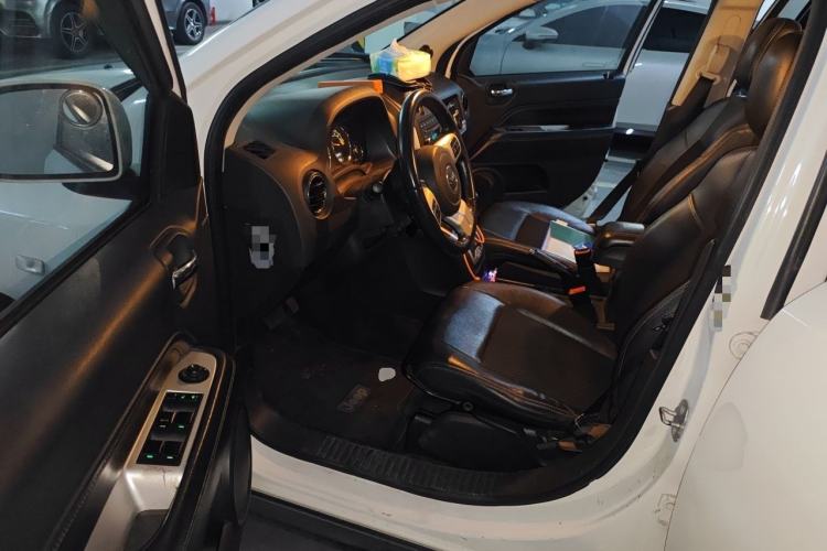 Used Jeep Compass 2014 Revised Version 2.4L Four-Wheel Drive Comfort Edition Driver Seat