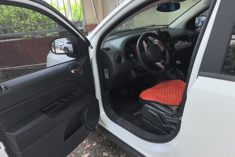 Used Jeep Compass 2014 Revised Version 2.0L Two-Wheel Drive Entry-Level Edition Driver Seat