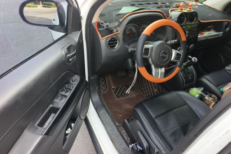 Used Jeep Compass 2014 2.0L two-wheel drive urban version Driver Seat