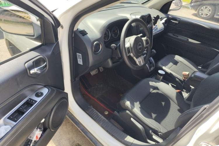 Used Jeep Compass 2014 Revised Version 2.4L Four-Wheel Drive Comfort Edition Driver Seat