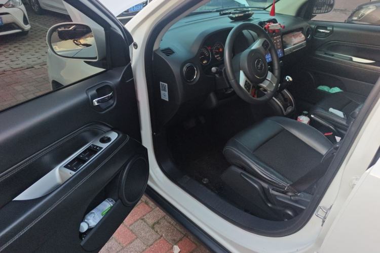 Used Jeep Compass 2014 Revised Version 2.4L Four-Wheel Drive Comfort Edition Driver Seat