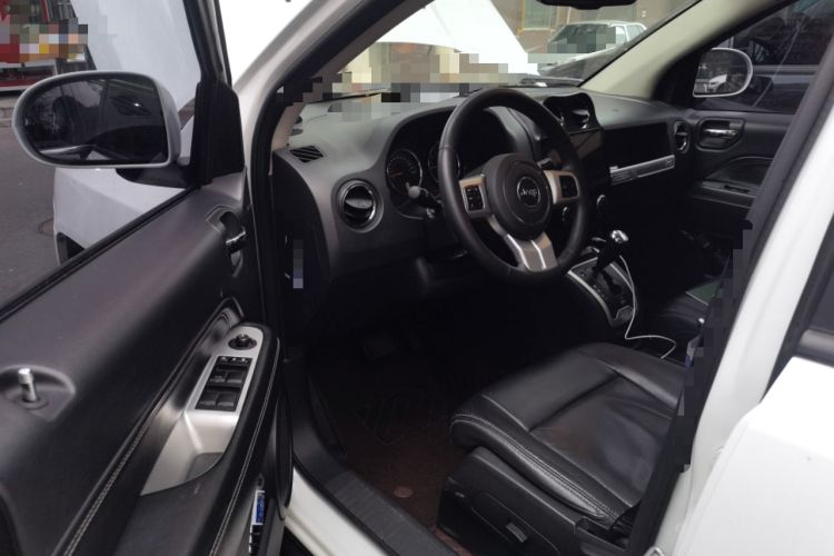 Used Jeep Compass 2014 Revised Version 2.4L Four-Wheel Drive Luxury Edition Driver Seat