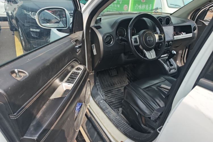 Used Jeep Compass 2014 2.4L Four-Wheel Drive Serpentine Collection Edition Driver Seat