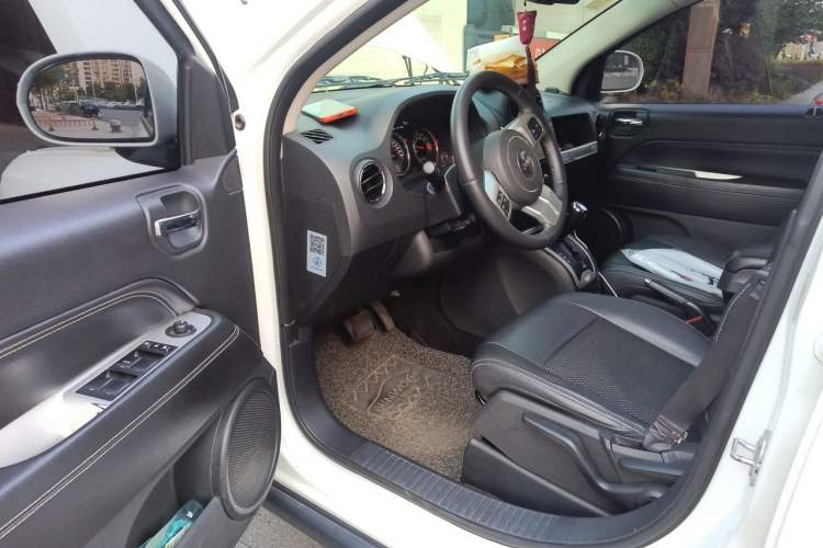 Used Jeep Compass 2014 Revised Version 2.4L Four-Wheel Drive Comfort Edition Driver Seat