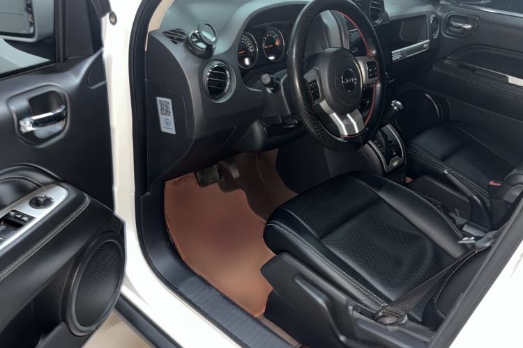 Used Jeep Compass 2014 Revised Version 2.4L Four-Wheel Drive Comfort Edition Driver Seat