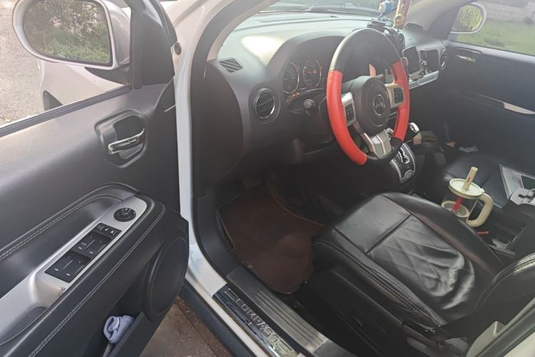 Used Jeep Compass 2014 Revised Version 2.4L Four-Wheel Drive Luxury Navigation Edition Driver Seat
