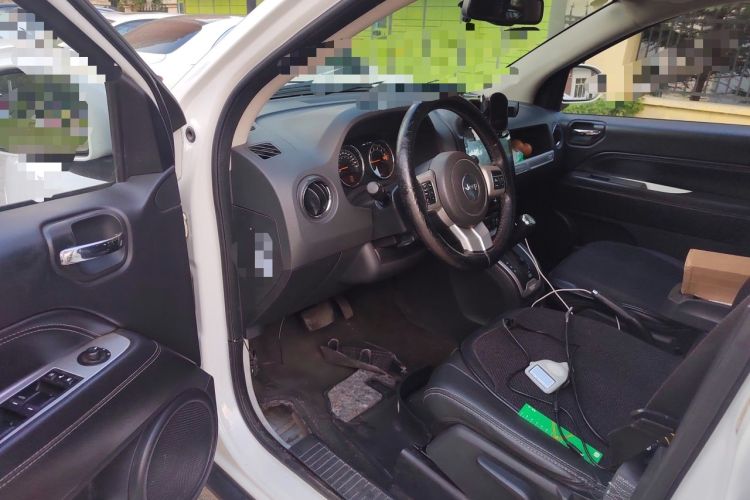 Used Jeep Compass 2014 2.4L four-wheel drive sport version Driver Seat