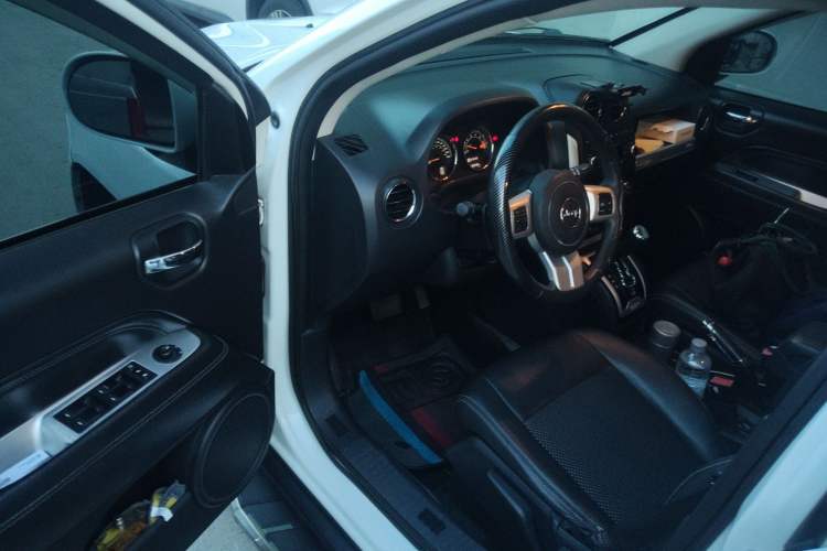 Used Jeep Compass 2014 Revised Version 2.4L Four-Wheel Drive Comfort Edition Driver Seat