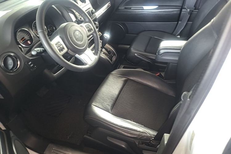 Used Jeep Compass 2014 Revised Version 2.4L Four-Wheel Drive Comfort Edition Driver Seat