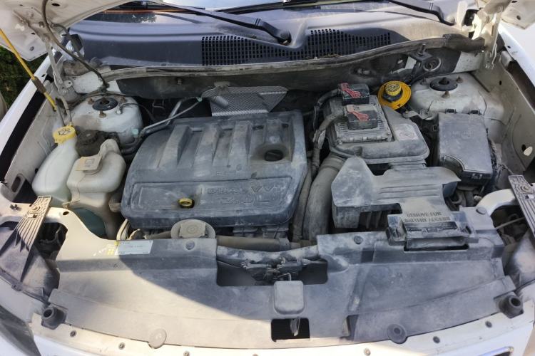 Used Jeep Compass 2014 2.0L two-wheel drive urban version Engine Bay